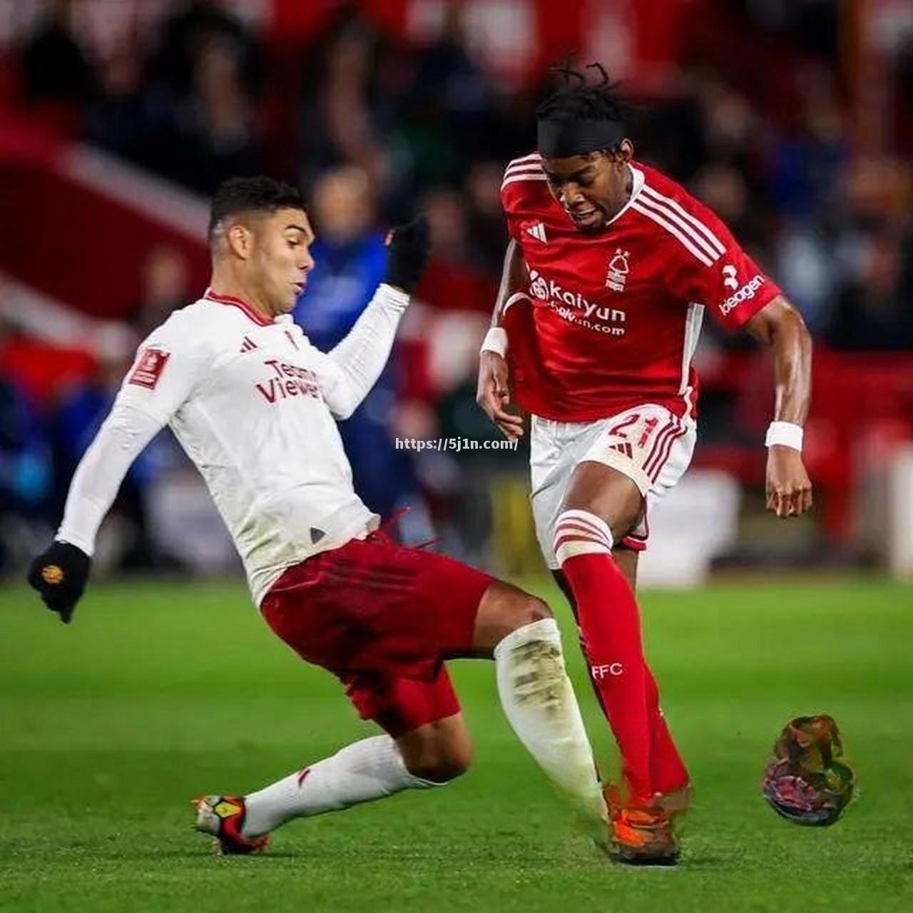 曼联创造惊喜战胜对手取得胜利